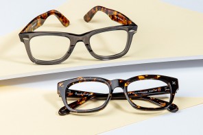 The tortoiseshell glasses trend
