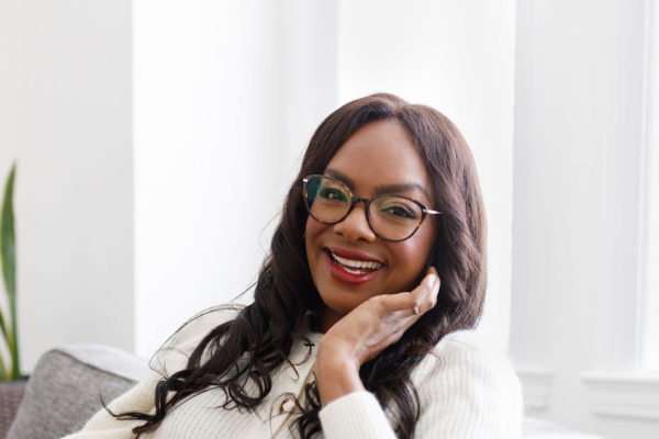 woman wearing tortoiseshell glasses